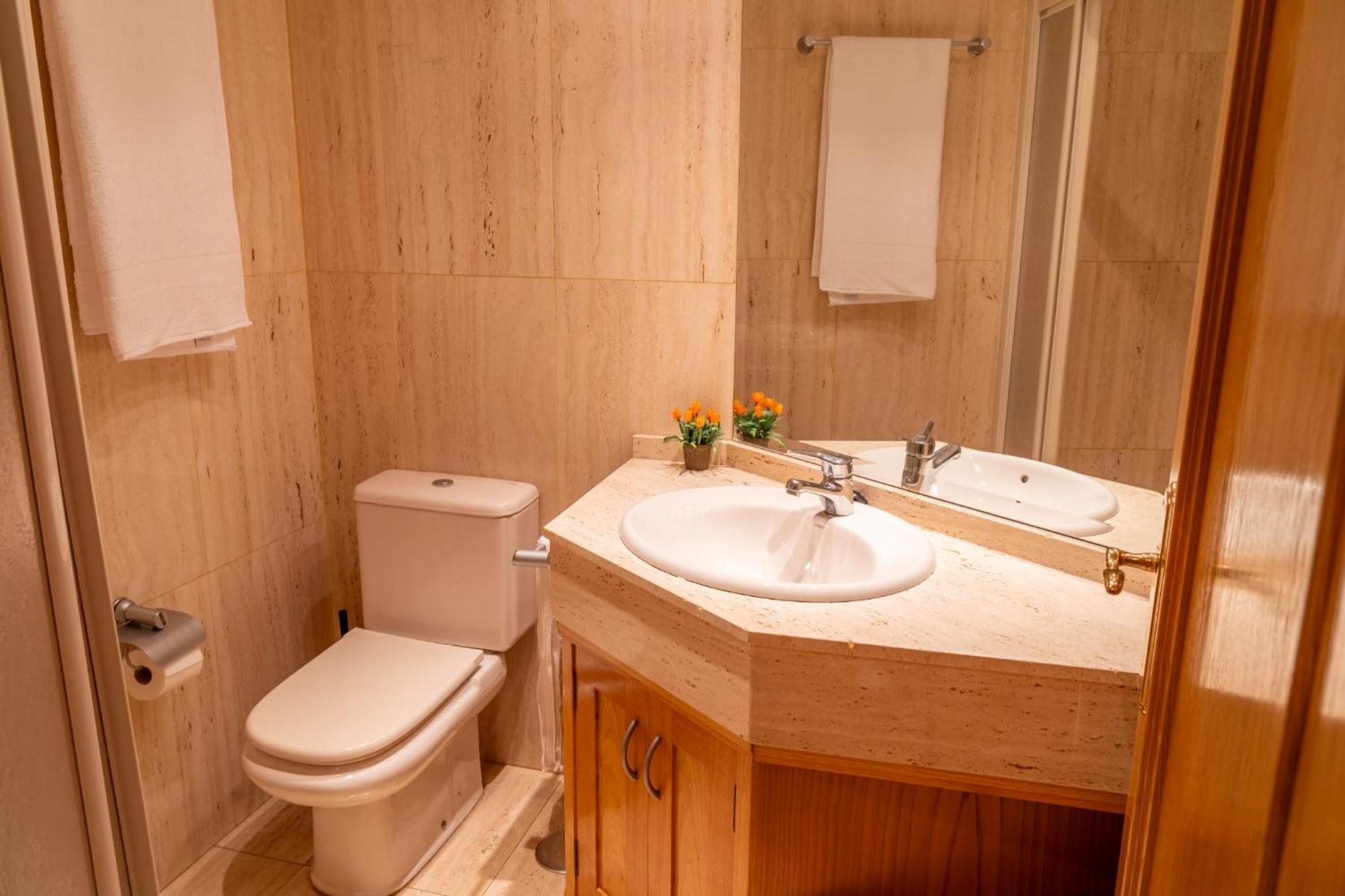 Apartamento Mayte Pola de Siero ภายนอก รูปภาพ